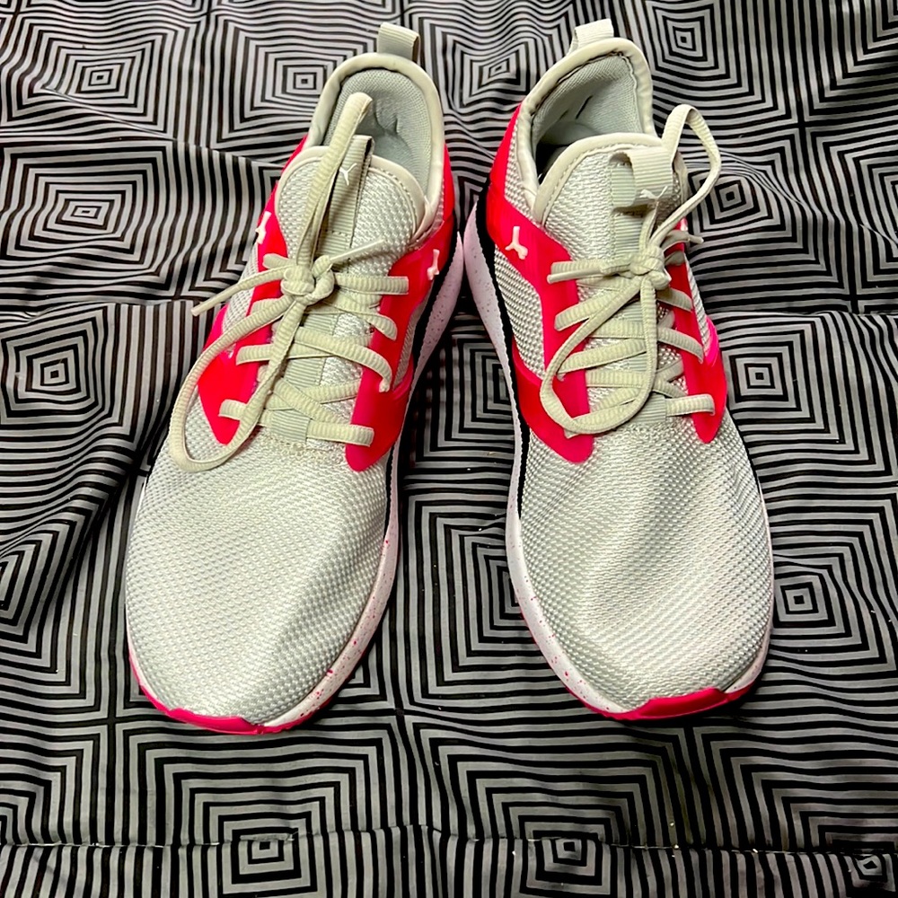 Puma Sneakers